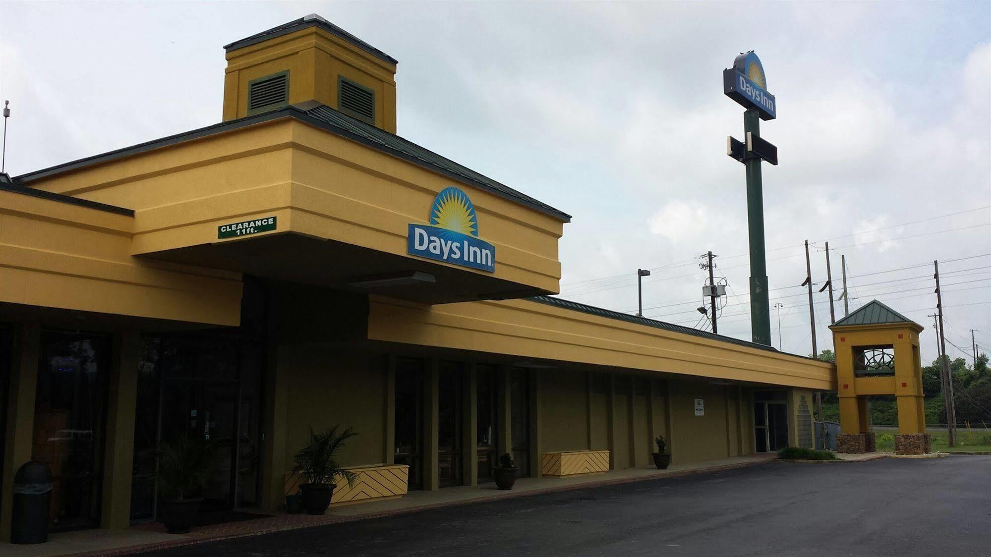 Days Inn By Wyndham Attalla Exterior photo